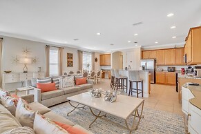 Wonderland Home W/private Pool Near Disney 5 Bedroom Home by Redawning