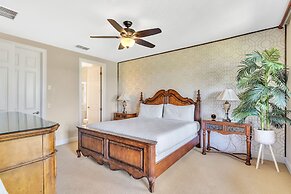 Star Wars & Mickey Themed 5 Bedroom Home by Disney 5 Home by Redawning