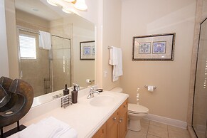 Star Wars & Mickey Themed 5 Bedroom Home by Disney 5 Home by Redawning