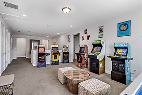 Private Pool Arcade Game Room Home By Disney 8 Bedroom Home by RedAwni