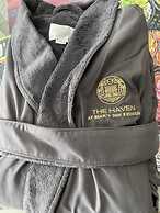 Extravagant Bear's Den Private Pool Villa By Disney 5 Bedroom Home by 