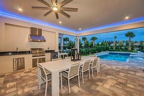 Extravagant Bear's Den Private Pool Villa By Disney 5 Bedroom Home by 