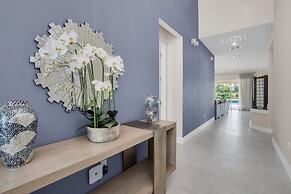 Extravagant Bear's Den Private Pool Villa By Disney 5 Bedroom Home by 