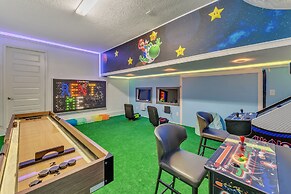 Retro Game Room Private Pool Home By Disney 7 Bedroom Home by RedAwnin