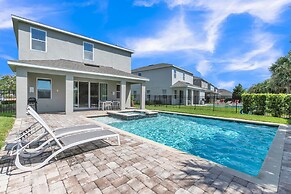 Modern Private Pool 4 Bedroom Home by Disney 4 Home by RedAwning