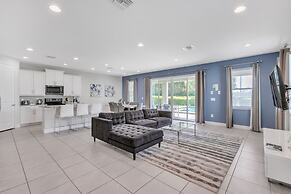 Modern Private Pool 4 Bedroom Home by Disney 4 Home by RedAwning