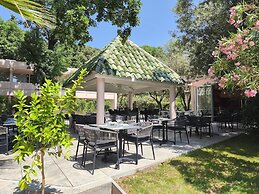 Kyriad Cannes - Mandelieu