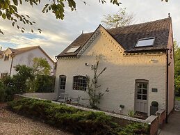 Stunning 3BD Character House near Coleshill