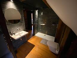 Stunning 3BD Character House near Coleshill