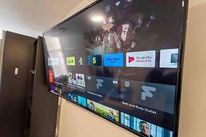 Cosy Ensuite Style Studio Close to University!