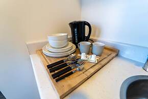 Cosy Ensuite Style Studio Close to University!