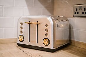 The Annex - Windermere Escape for Two