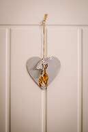 The Annex - Windermere Escape for Two