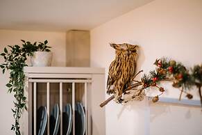 The Annex - Windermere Escape for Two