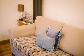 The Annex - Windermere Escape for Two