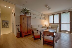 JOIVY Lovely Apt W/Mountain View And Parking In Courmayeur