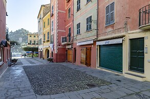 JOIVY Bright 2Br Apt Right Next To The Waterfront