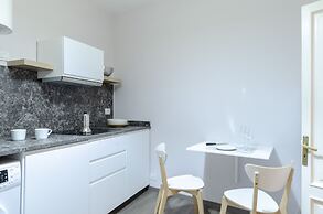 JOIVY Bright 2Br Apt Right Next To The Waterfront