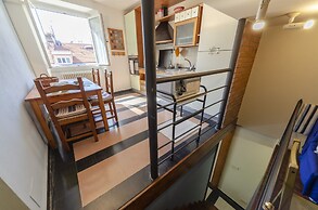 JOIVY Cosy Apt For 6 In An Ancient Pirate Watchtower