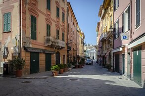 JOIVY Cosy Apt For 6 In An Ancient Pirate Watchtower