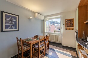 JOIVY Cosy Apt For 6 In An Ancient Pirate Watchtower