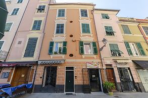 JOIVY Cosy Apt For 6 In An Ancient Pirate Watchtower