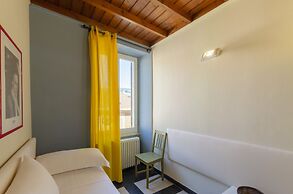 JOIVY Cosy Apt For 6 In An Ancient Pirate Watchtower