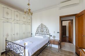 JOIVY Front Sea Apt With Big Terrace In Chiavari