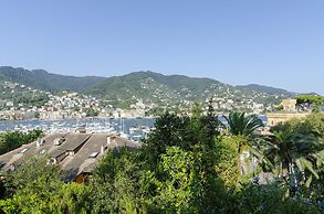 JOIVY Apt W/Amazing Sea View And Patio, Next To Port Of Rapallo