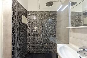 JOIVY Warm Family Flat For 9, Near Porto Antico