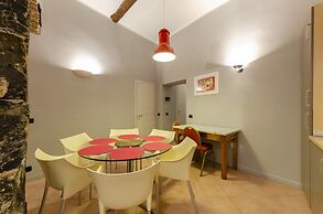 JOIVY Warm Family Flat For 9, Near Porto Antico