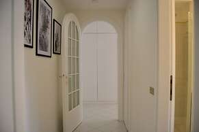 JOIVY Lovely Apt For 4 Next To Bus And Metro Station