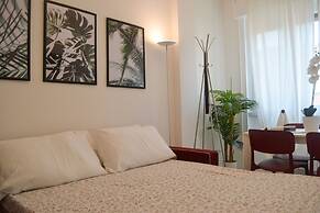 JOIVY Lovely Apt For 4 Next To Bus And Metro Station