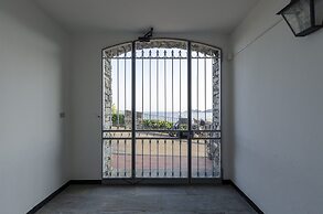 JOIVY Spectacular Sea View Apt For 5 W/Terrace