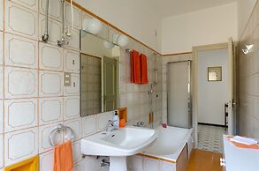 JOIVY Spectacular Sea View Apt For 5 W/Terrace