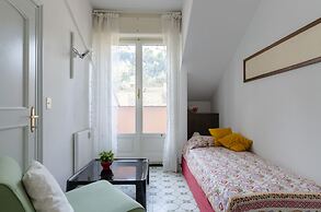 JOIVY Spectacular Sea View Apt For 5 W/Terrace