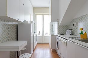 JOIVY Spectacular Sea View Apt For 5 W/Terrace