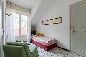 JOIVY Spectacular Sea View Apt For 5 W/Terrace