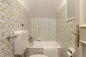 JOIVY Spectacular Sea View Apt For 5 W/Terrace