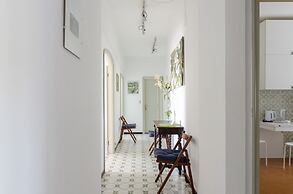 JOIVY Spectacular Sea View Apt For 5 W/Terrace