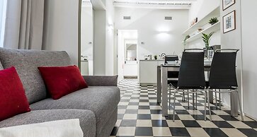 JOIVY Superb Studio For 2, 10Mins From Duomo