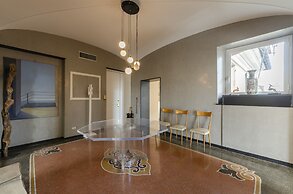 JOIVY Exclusive Flat For 6 Near Cathedral Of Genoa