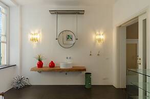 JOIVY Exclusive Flat For 6 Near Cathedral Of Genoa