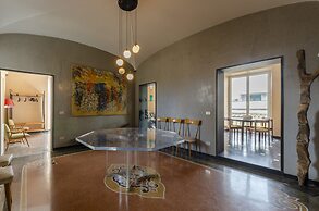 JOIVY Exclusive Flat For 6 Near Cathedral Of Genoa