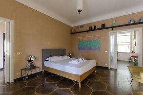 JOIVY Exclusive Flat For 6 Near Cathedral Of Genoa