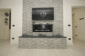 JOIVY Stylish 3-bed flat near the Genoa Aquarium