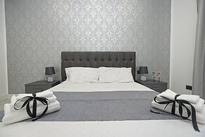 JOIVY Stylish 3-bed flat near the Genoa Aquarium