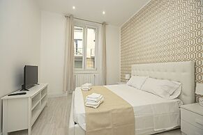 JOIVY Stylish 3-bed flat near the Genoa Aquarium