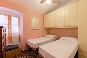 JOIVY Apt For 5, Close To 2 Beaches In Sestri Levante