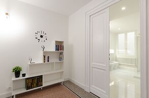 JOIVY Elegant flat near Spianata Castelletto